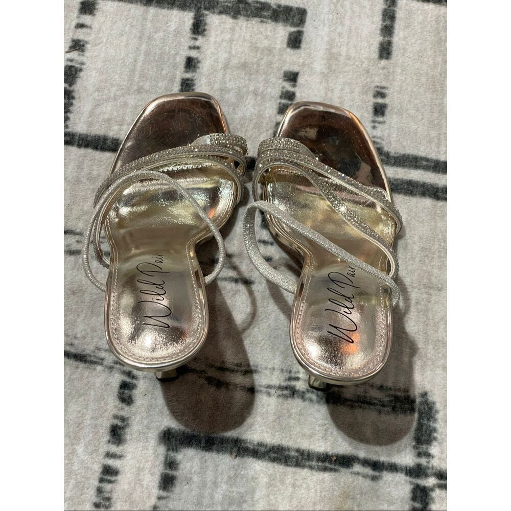 Wild Pair Lenore Embellished Sandals 6.5 - Picture 2 of 8